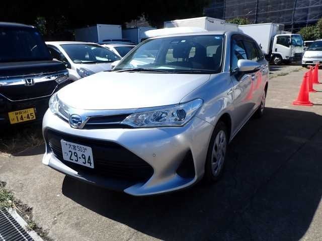 219 Toyota Corolla fielder NKE165G 2018 г. (ORIX Atsugi Nyusatsu)